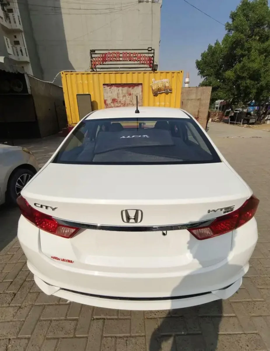 Honda City 1.5 Aspire rental vehicle in Khanpur, Pakistan
